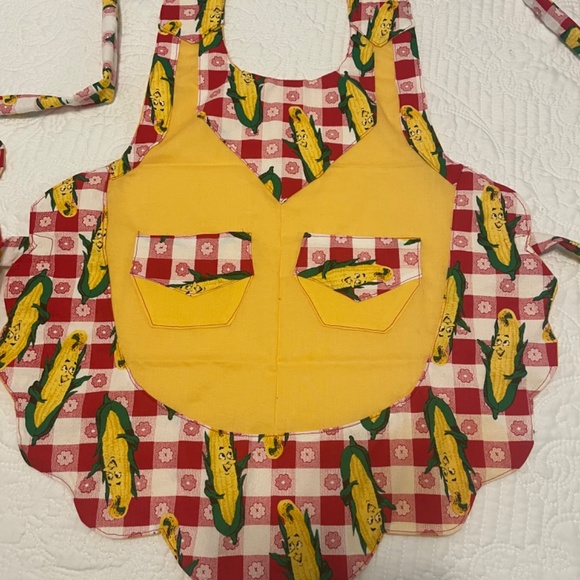 Apron - Picture 3 of 3